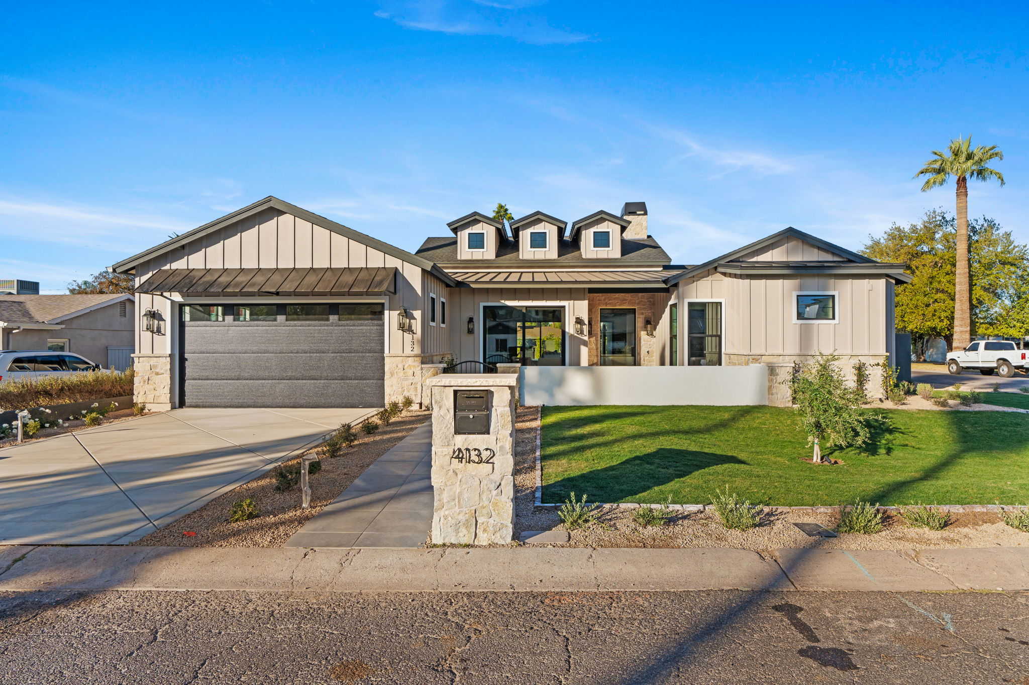 1st picture exterior luxury custom home arcadia 44th