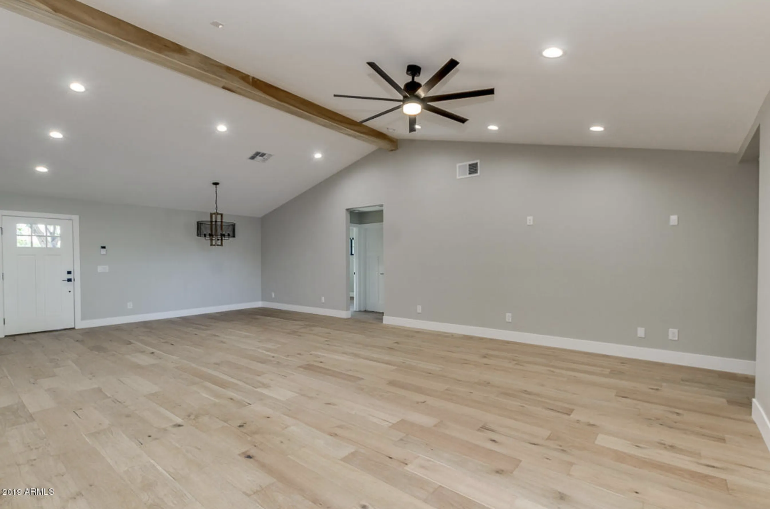 45th Pl Custom Luxury Home(11)_convert