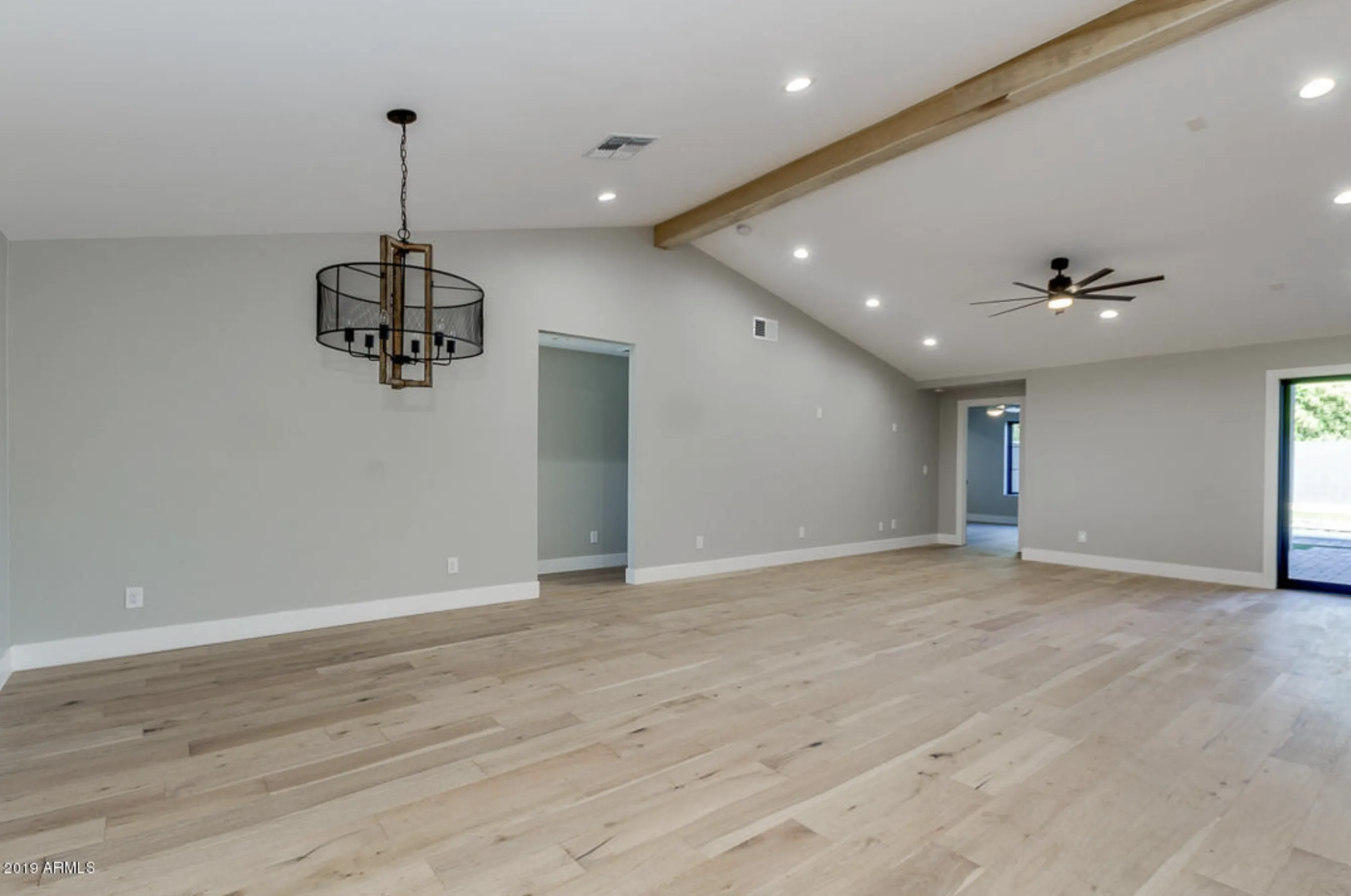 45th Pl Custom Luxury Home(5)_convert