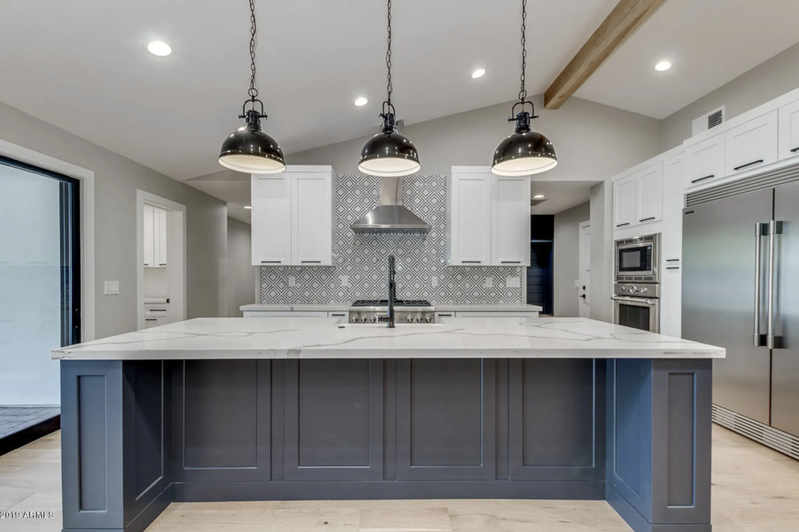 45th Pl Custom Luxury Home(7)_convert