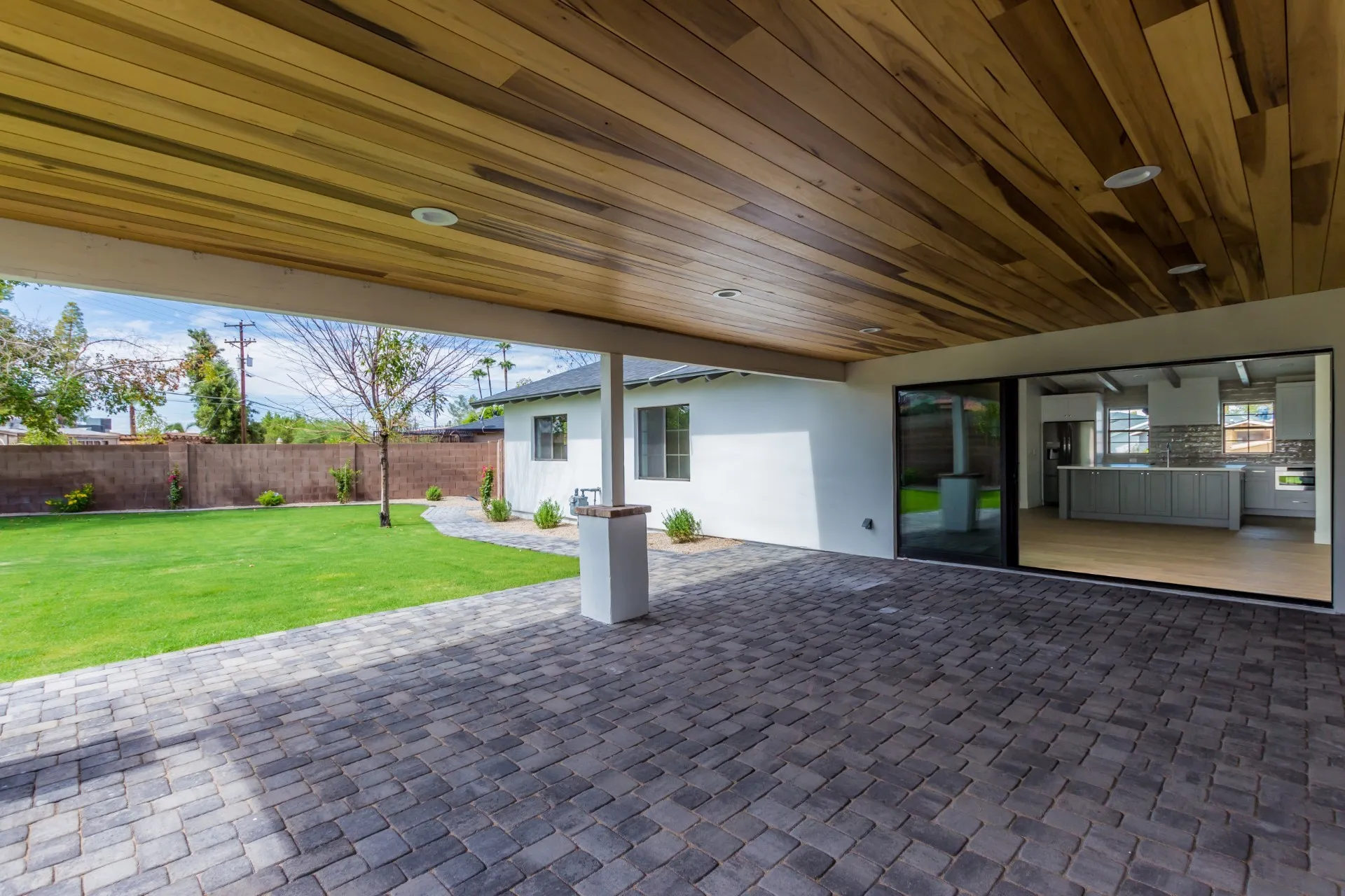 Custom Luxury Home ELH(23)_convert