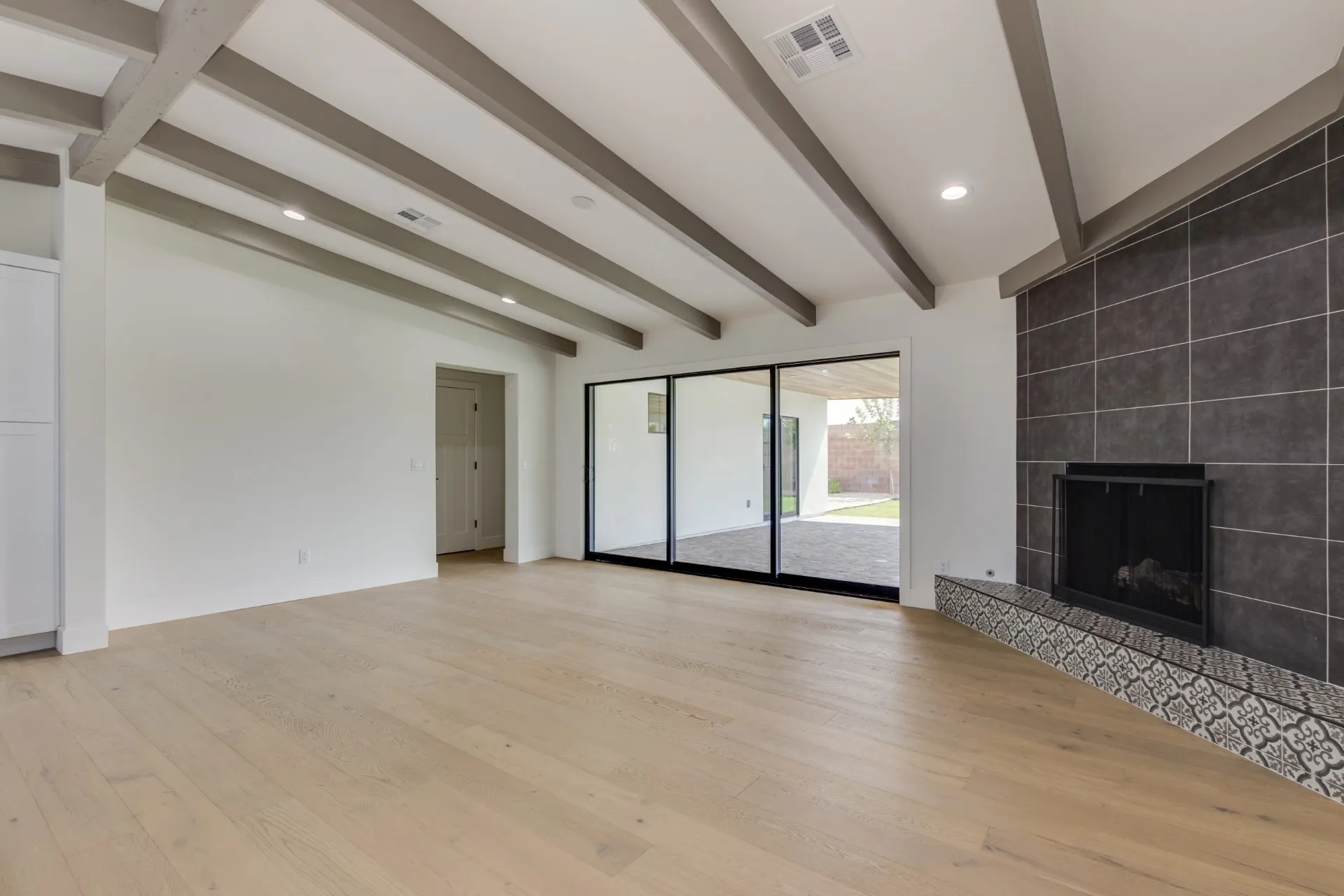 Custom Luxury Home ELH(3)_convert
