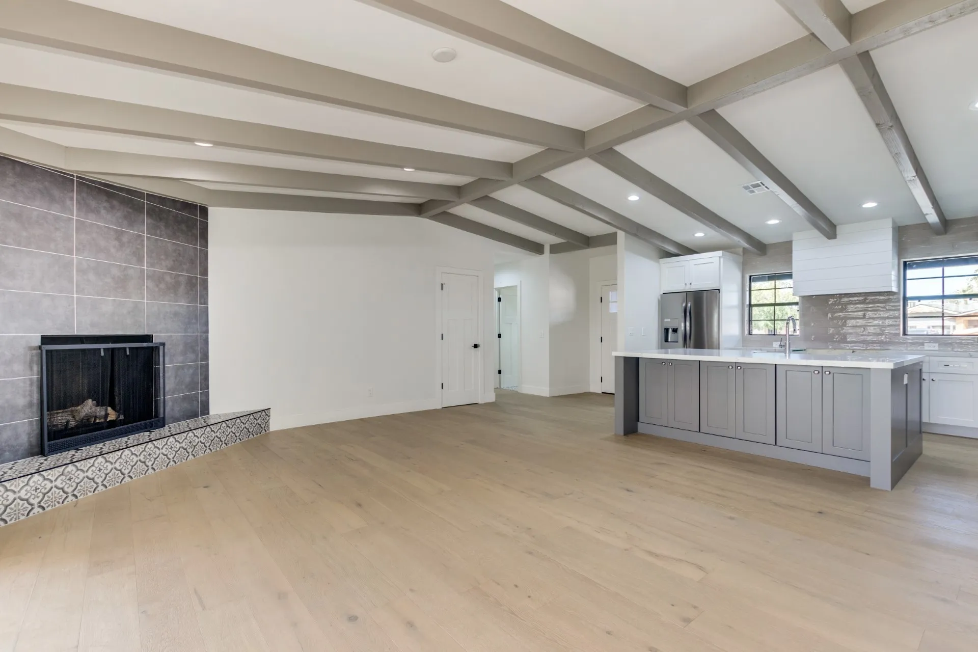 Custom Luxury Home ELH(4)_convert