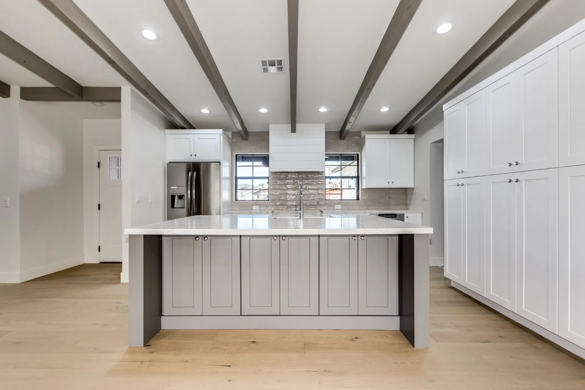 Custom Luxury Home ELH(7)_convert