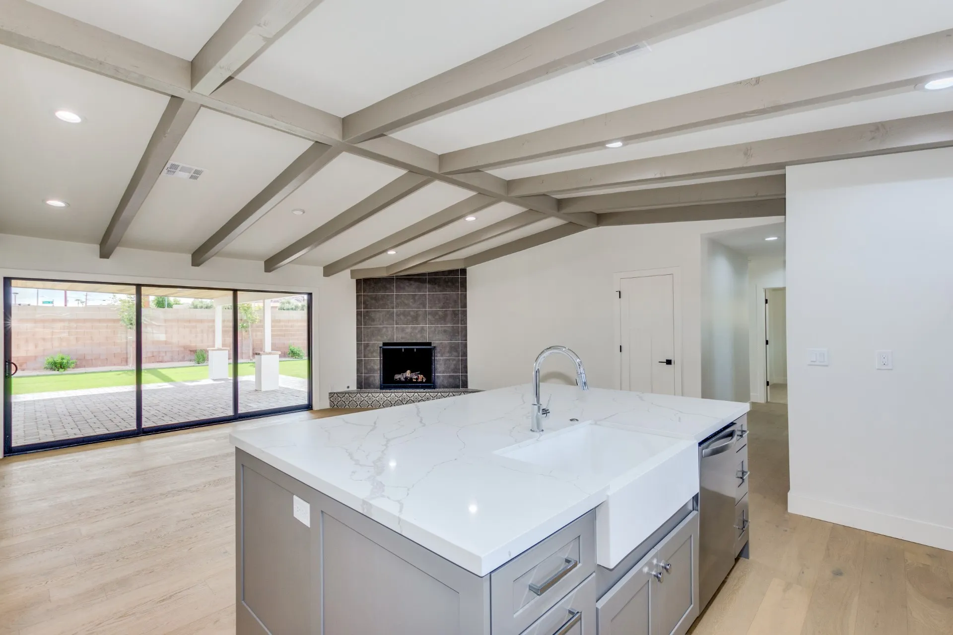 Custom Luxury Home ELH(8)_convert