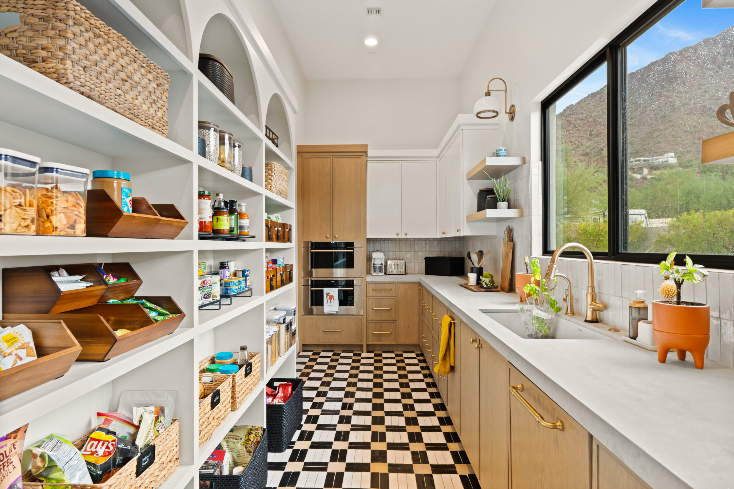 luxury butlers pantry