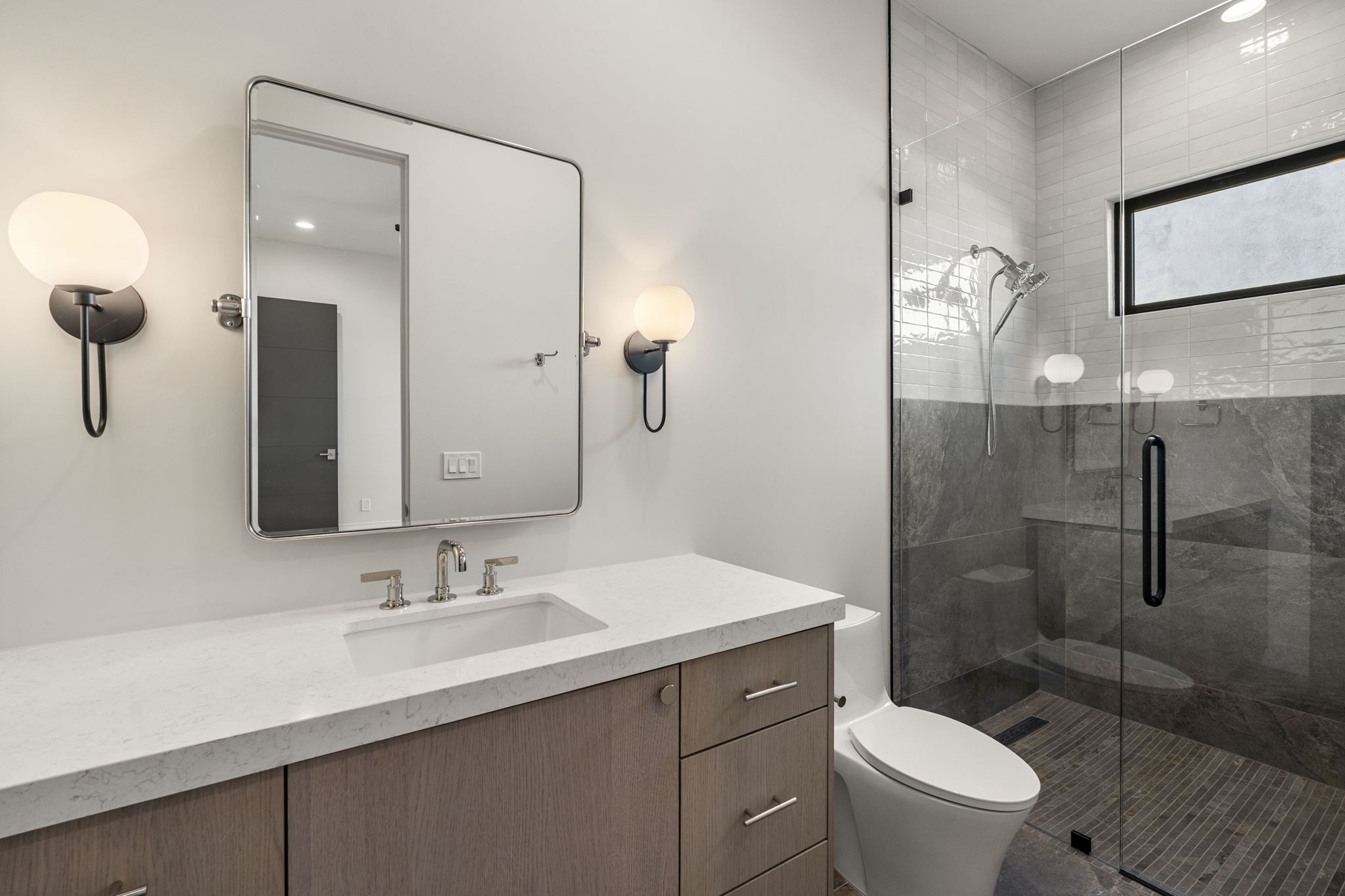 26-web-or-mls-4202-n-41st-pl