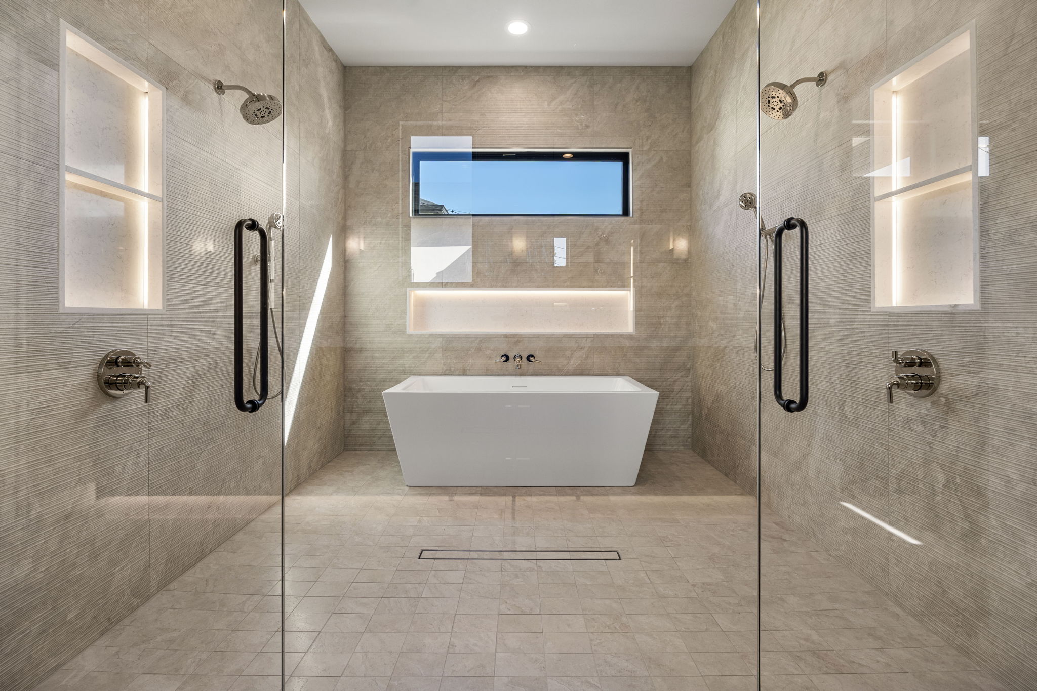 37-web-or-mls-4202-n-41st-pl