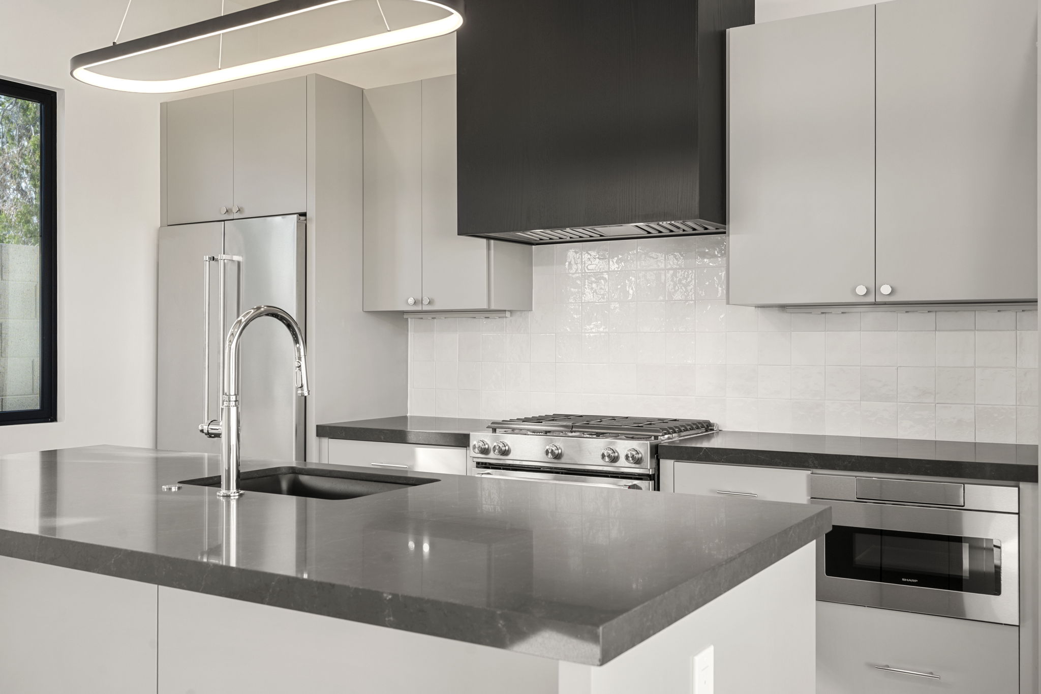 51-web-or-mls-4202-n-41st-pl